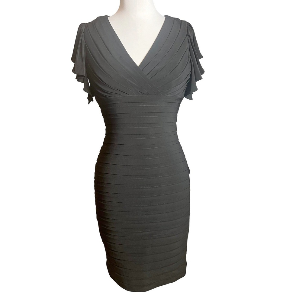 Adrianna Papell Black Tiered Pleated Sheath Cocktail Dress Womens 4 V-Neck LBD